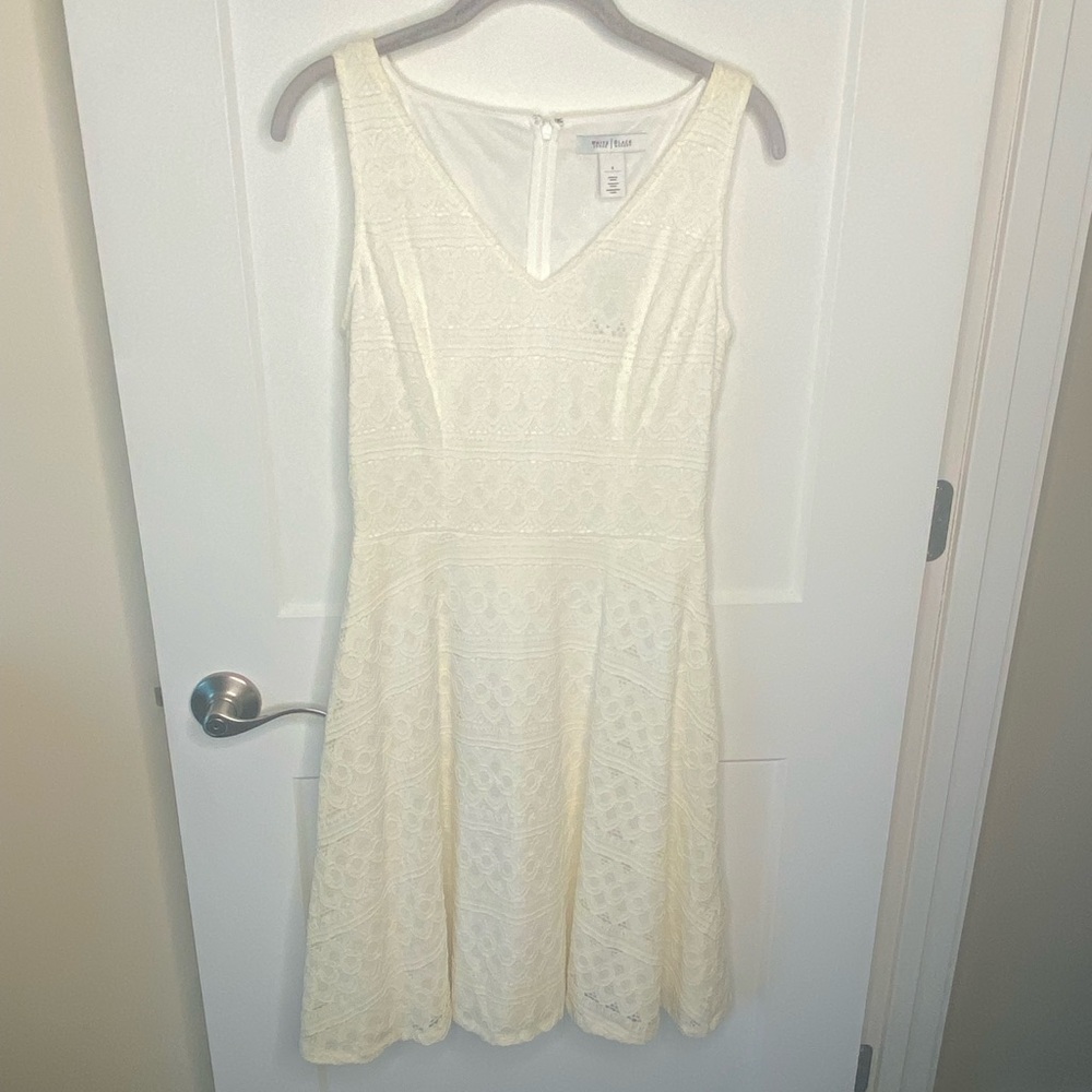 White House Black Market NWT Eyelet Lace Sleeveless Dress Size 4
